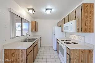 20606 N 31st Dr, Phoenix, AZ 85027 - Photo 11