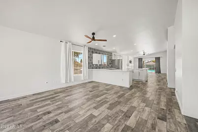 3417 E Kelton Lane, Phoenix, AZ 85032 - Photo 9