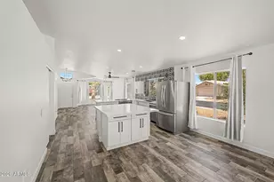 3417 E Kelton Ln, Phoenix, AZ 85032 - Photo 11