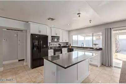 5337 E Gelding Drive, Scottsdale, AZ 85254 - Photo 7