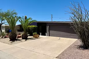 3702 E Paradise Dr, Phoenix, AZ 85028 - Photo 3