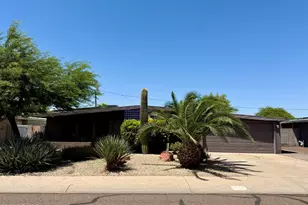 3702 E Paradise Dr, Phoenix, AZ 85028 - Photo 3