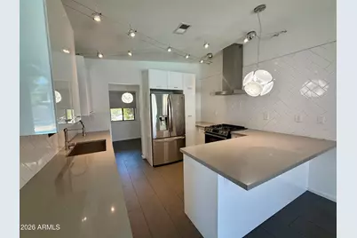 3702 E Paradise Drive, Phoenix, AZ 85028 - Photo 5