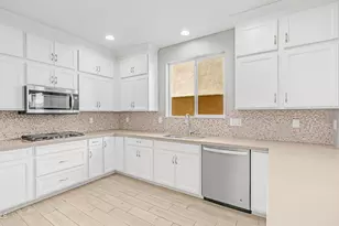 29219 N 123rd Ln, Peoria, AZ 85383 - Photo 3