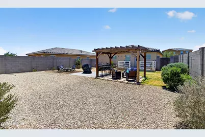 1034 W Starview Avenue, Coolidge, AZ 85128 - Photo 17