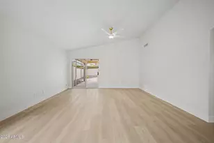 2248 E Morrow Dr, Phoenix, AZ 85024 - Photo 5