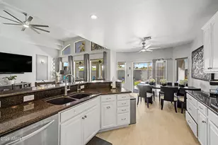 5325 S Monte Vista St, Chandler, AZ 85249 - Photo 13