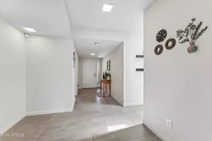 7621 E Vista Dr, Scottsdale, AZ 85250 - Photo 9
