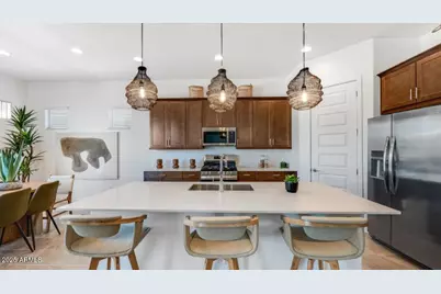 7942 W Rowel Road, Peoria, AZ 85383 - Photo 3