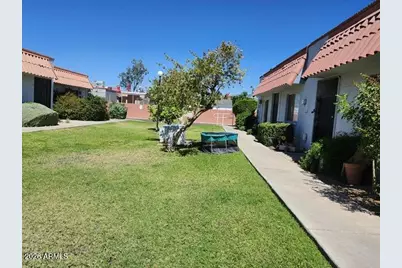 6818 N 35th Avenue #E, Phoenix, AZ 85017 - Photo 3