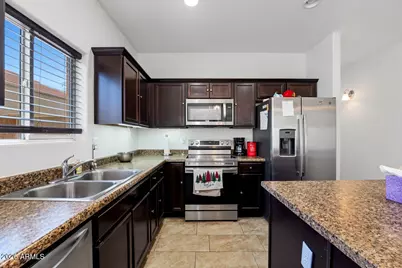 23844 W Parkway Drive, Buckeye, AZ 85326 - Photo 7