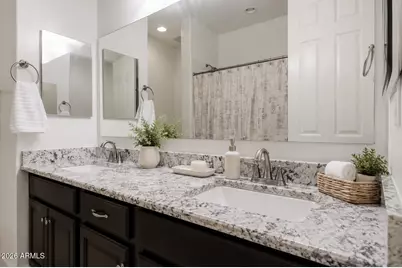 724 S 9th Street, Avondale, AZ 85323 - Photo 23
