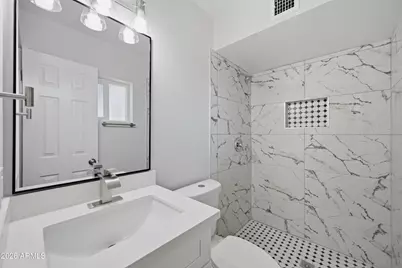 16406 N 50th Drive, Glendale, AZ 85306 - Photo 3