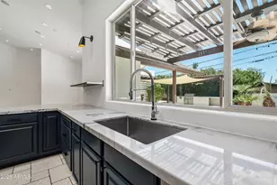 225 W Orchid Ln, Phoenix, AZ 85021 - Photo 19