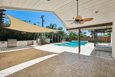 225 W Orchid Lane, Phoenix, AZ 85021 - Photo 7