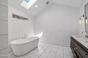 225 W Orchid Ln, Phoenix, AZ 85021 - Photo 23