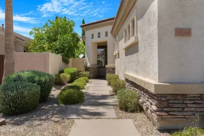 6844 S Pinehurst Drive Drive, Gilbert, AZ 85298 - Photo 3