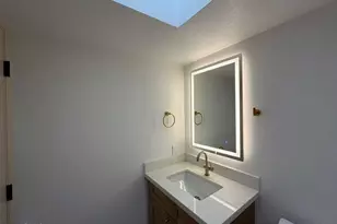 3401 N 37th St, Phoenix, AZ 85018 - Photo 21