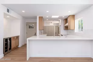 3401 N 37th St, Phoenix, AZ 85018 - Photo 3