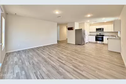 9236 W Madero Drive, Arizona City, AZ 85123 - Photo 5