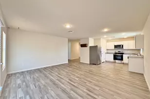 9236 W Madero Dr, Arizona City, AZ 85123 - Photo 5