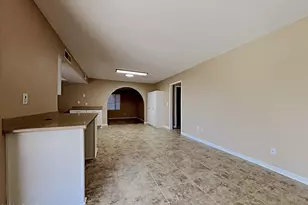 12229 N 47th Ln N, Glendale, AZ 85304 - Photo 7