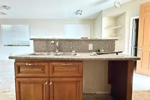 6537 S 15th Dr, Phoenix, AZ 85041 - Photo 9