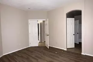 6537 S 15th Dr, Phoenix, AZ 85041 - Photo 23