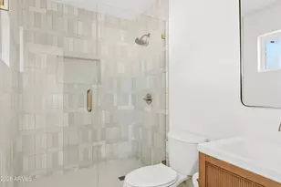8019 E Whitton Ave, Scottsdale, AZ 85251 - Photo 17