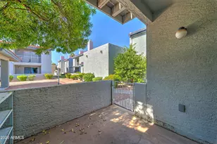220 N 22nd Pl, Mesa, AZ 85213 - Photo 23