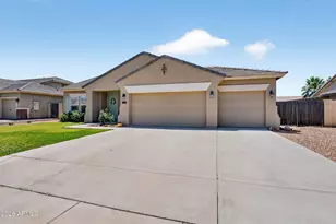 3643 E Meadow Land Dr, San Tan Valley, AZ 85140 - Photo 3