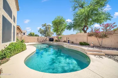 3325 N 115th Lane, Avondale, AZ 85392 - Photo 5