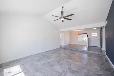 10251 N 53rd Avenue, Glendale, AZ 85302 - Photo 5