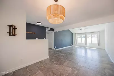 10251 N 53rd Avenue, Glendale, AZ 85302 - Photo 9