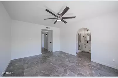 10251 N 53rd Avenue, Glendale, AZ 85302 - Photo 19