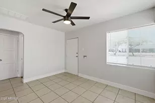 1040 N 16th St, Phoenix, AZ 85006 - Photo 3