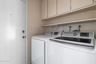 11825 S Paiute St, Phoenix, AZ 85044 - Photo 27