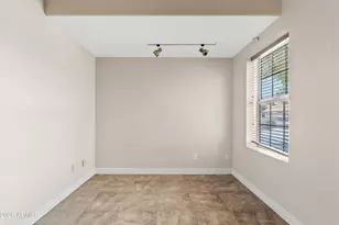 1300 N Sycamore Ct, Chandler, AZ 85224 - Photo 25