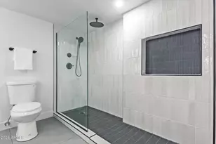 351 E Thomas Rd, Phoenix, AZ 85012 - Photo 23