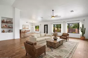 512 E Jordon Ln, Phoenix, AZ 85086 - Photo 11
