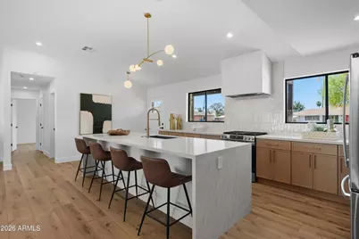 3860 E Clarendon Avenue, Phoenix, AZ 85018 - Photo 9