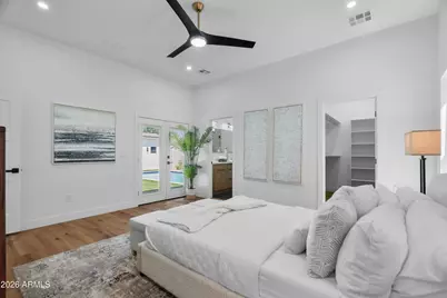 3860 E Clarendon Avenue, Phoenix, AZ 85018 - Photo 23