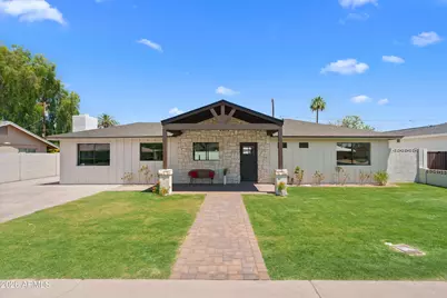 3860 E Clarendon Avenue, Phoenix, AZ 85018 - Photo 3