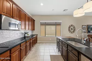 18077 W Banff Ln, Surprise, AZ 85388 - Photo 39