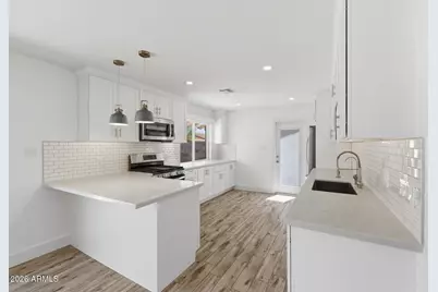 8224 E Devonshire Avenue, Scottsdale, AZ 85251 - Photo 7
