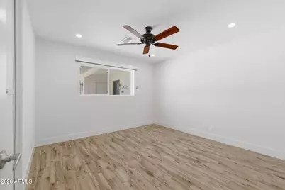 8224 E Devonshire Avenue, Scottsdale, AZ 85251 - Photo 13