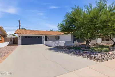 8224 E Devonshire Avenue, Scottsdale, AZ 85251 - Photo 1