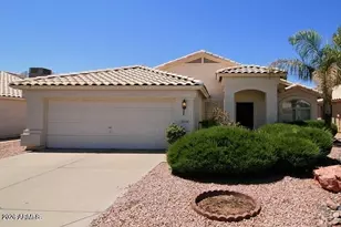 12054 S 44th St, Phoenix, AZ 85044 - Photo 1