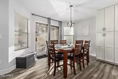 10617 W Daley Lane, Peoria, AZ 85383 - Photo 9