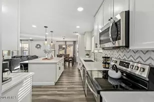 10617 W Daley Ln, Peoria, AZ 85383 - Photo 13